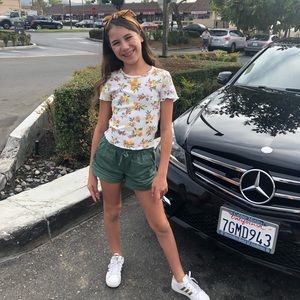 Girls shorts fits like 10/12